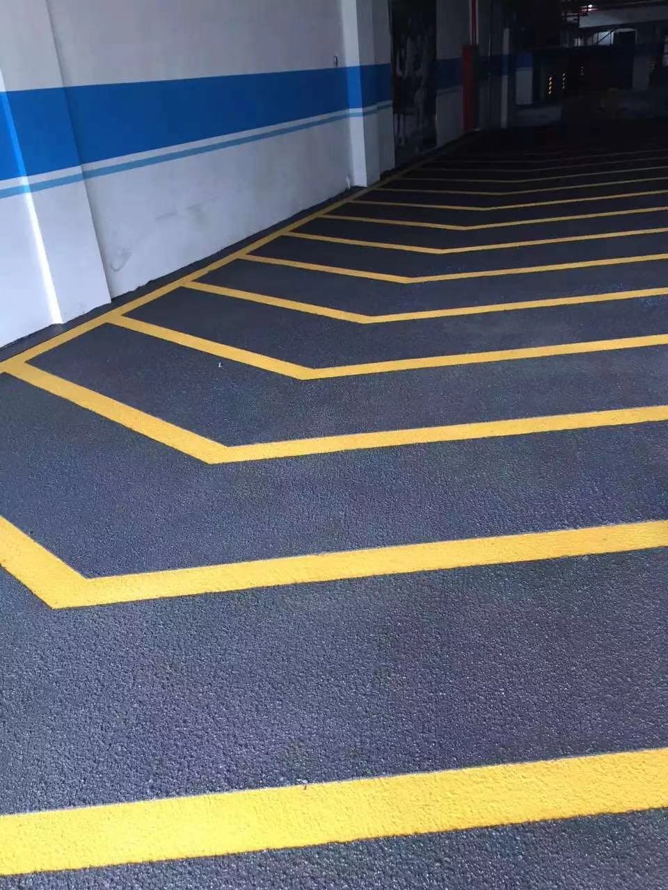 無震動止滑坡道